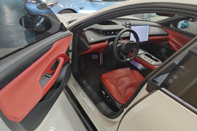 Used  SU7 2024 Four-Wheel-Drive Max Founder's Edition
