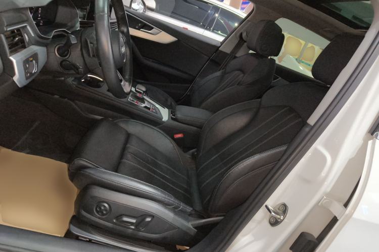 Used Audi A4L 2022 40 TFSI Fashion Dynamic Model
