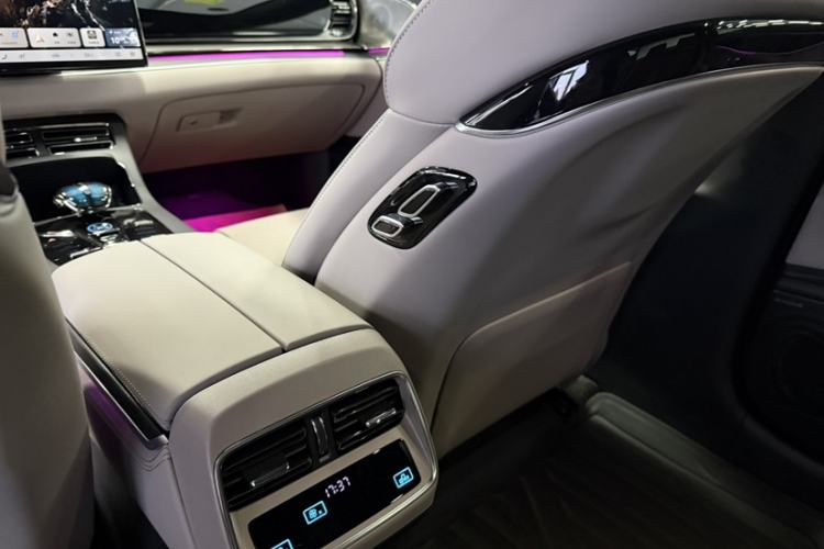 Used BYD Han 2025 DM-i Intelligent Driving Edition 125KM LiDAR Flagship Model
