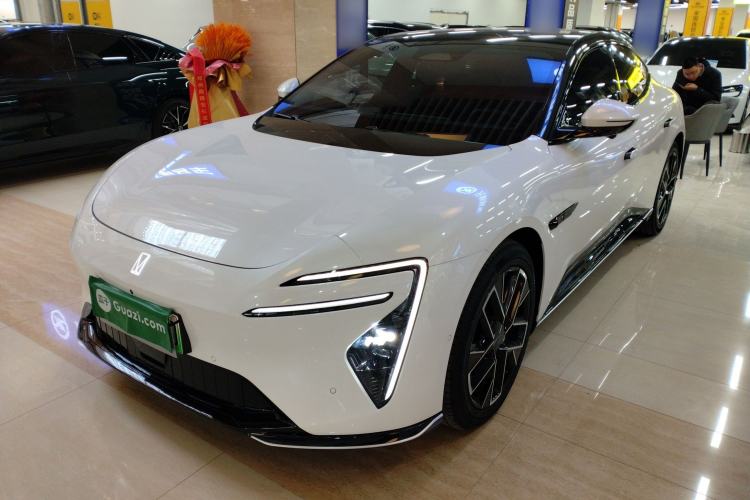 Used  06 2025 Pro All-Electric Version
