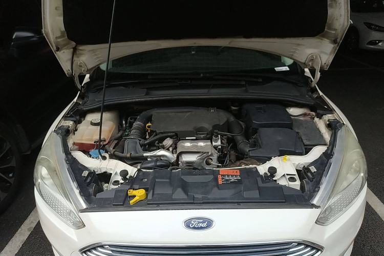 Used Ford Focus 2015 Sedan EcoBoost 125 Automatic Supreme Style Edition
