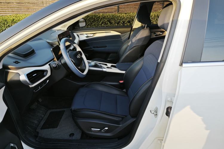 Used Geometry A 2021 Pro Enhanced High-Efficiency Range Version 600 km A600 Cubic Edition
