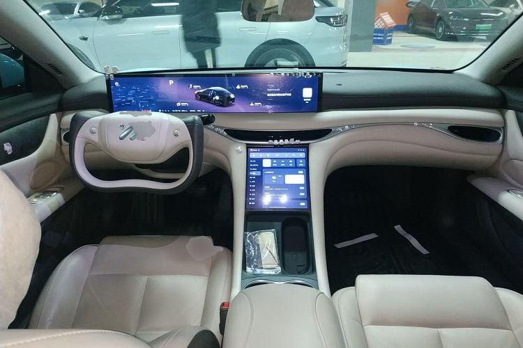 Used  L6 2024 Max Standard Edition
