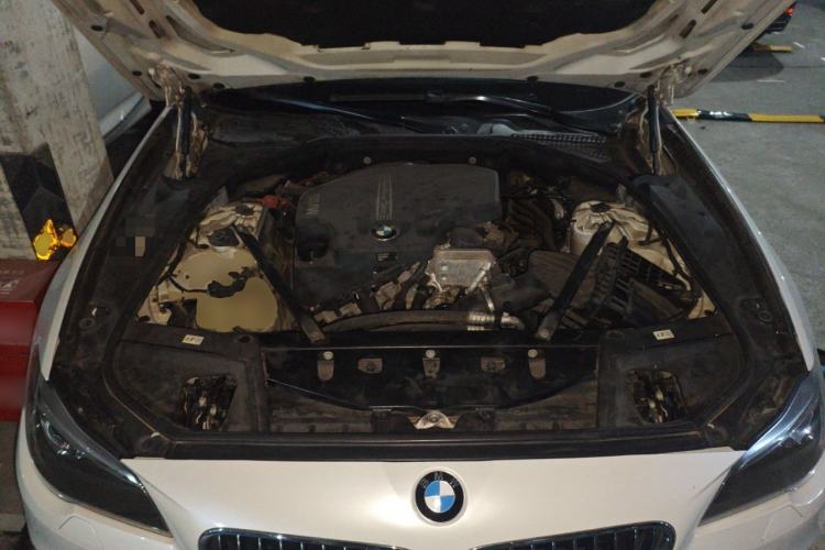 Used BMW 5 Series 2014 525Li Luxury Design Package
