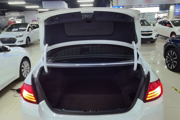 Used BMW 5 Series 2015 520i Elegant Edition
