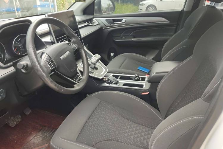 Used Haval M6 2021 PLUS 1.5T DCT Elite Smart Connectivity Model

