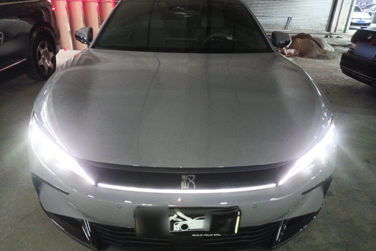 Used BYD Han 2024 EV Glory Edition 605KM Front-Wheel-Drive Premium Model
