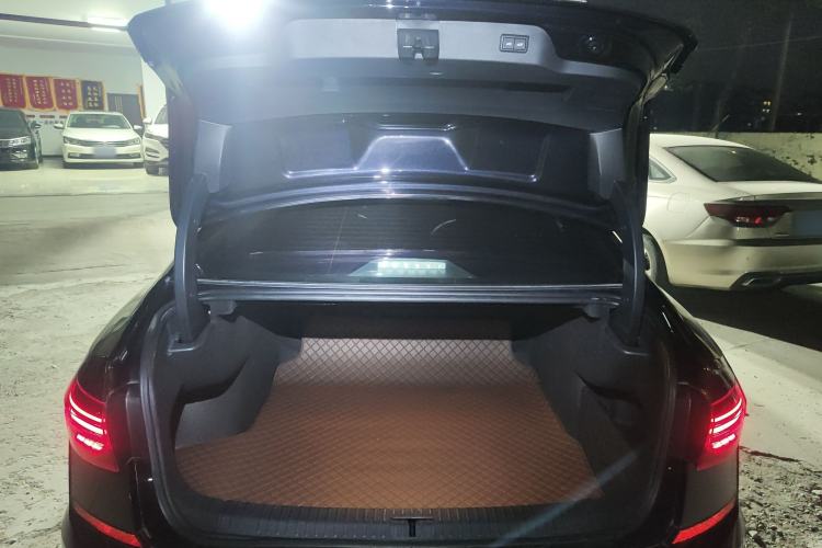 Used Volkswagen Passat 2019 380TSI Prestige Edition China VI Standard
