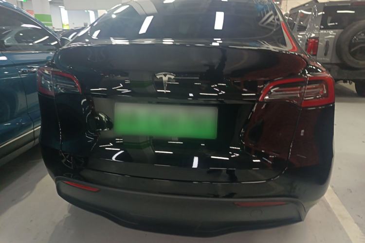 Used Tesla Model Y 2022 Long-Range All-Wheel-Drive Version