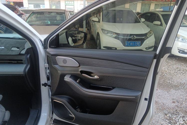 Used Jetour X90 PRO 2024 2.0T DCT Ultimate 7-Seater
