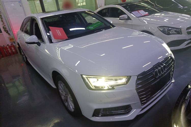 Used Audi A4L 2019 40 TFSI Ambition China VI

