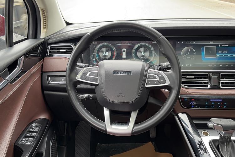 Used TRAUM S70 2018 1.5T Automatic Luxury 7-Seater
