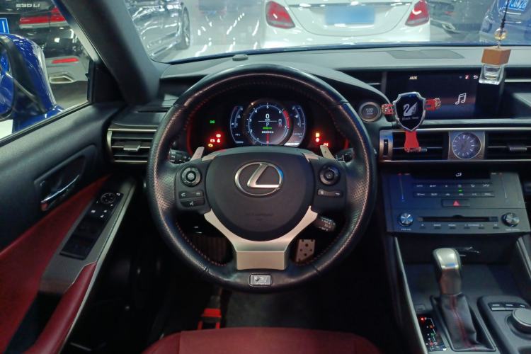 Used Lexus IS 2015 200t F SPORT
