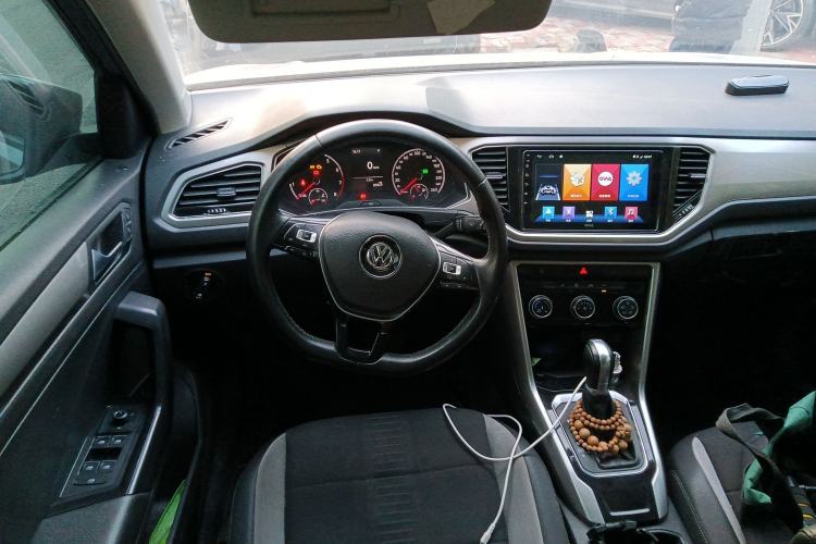 Used Volkswagen T-ROC 2018 280TSI DSG Two-Wheel Drive Advanced Version China V Emission Standard