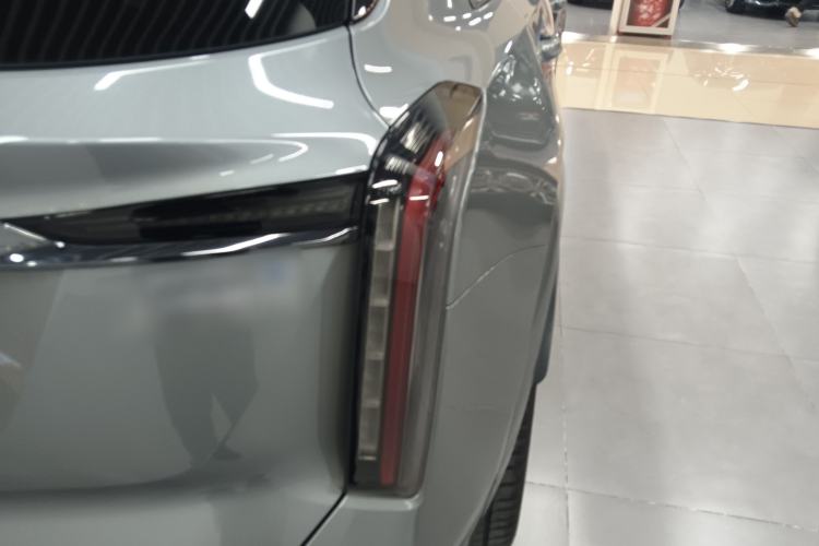 Used Cadillac XT5 2025 2.0T Platinum Edition