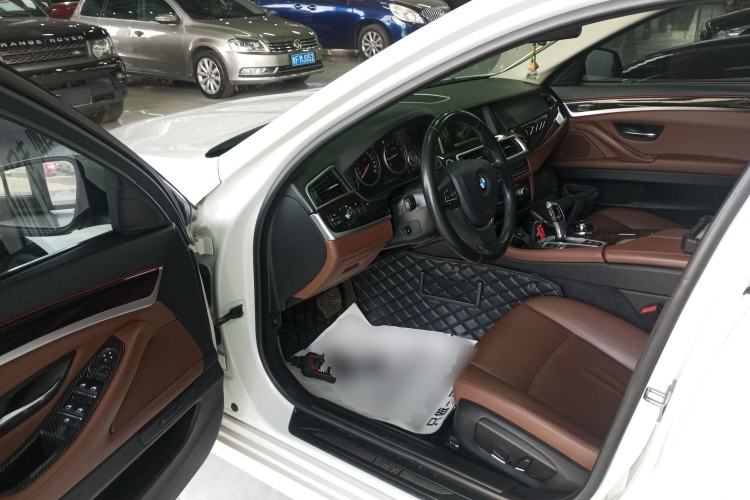 Used BMW 5 Series 2017 525Li Leading Model
