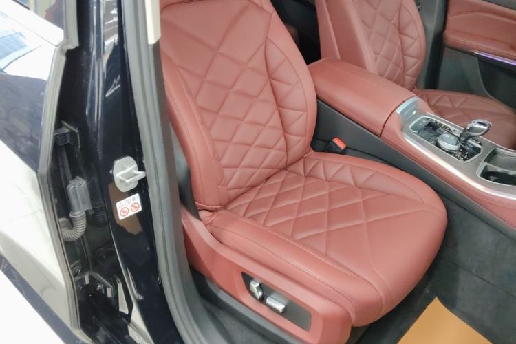 Used BMW X5 2022 Restyled xDrive 30Li Luxury Version M Sport Package