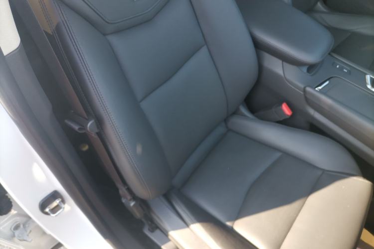 Used Cadillac XT5 2018 25T Luxury Model