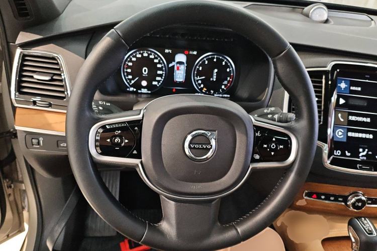 Used Volvo XC90 2018 T6 Zhiyi Edition 7-Seater
