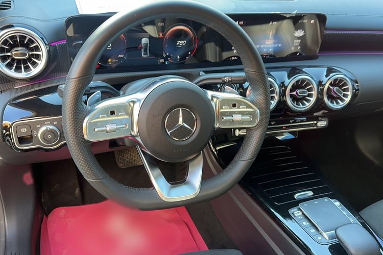 Used Mercedes-Benz A-Class 2021 A 200 L Sport Sedan Fashion Model
