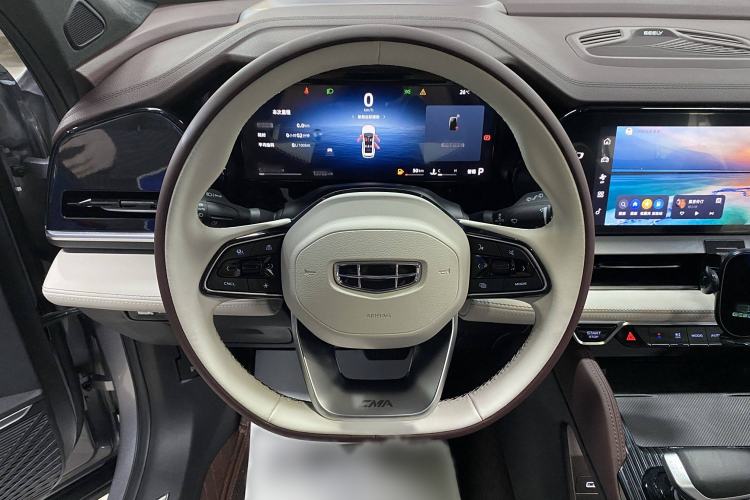 Used Geely Auto Monjaro L 2024 2.0TD High-Power Automatic Two-Wheel Drive Yunqi Version
