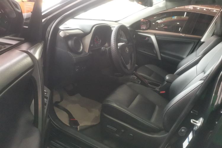 Used Toyota RAV4 2016 2.5L Automatic 4x4 Elite Edition
