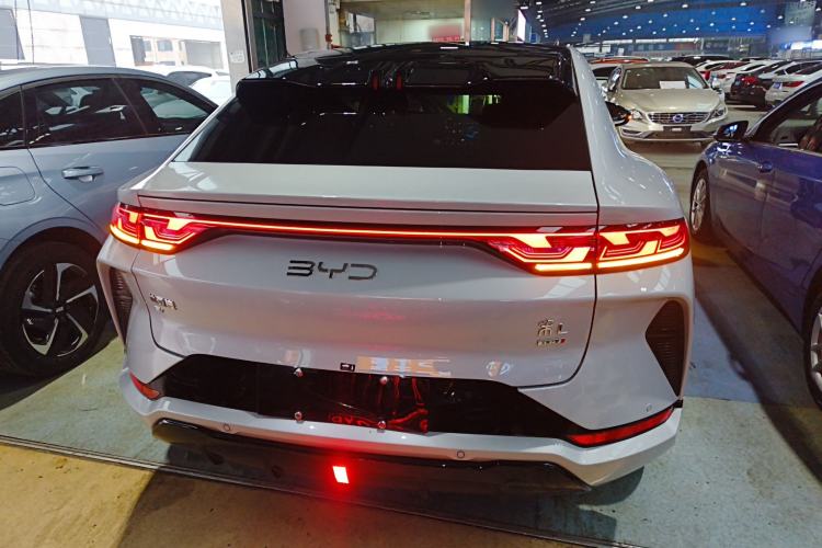 Used BYD Song L EV 2025 Intelligent Driving Version 662 km LiDAR Excellence Edition
