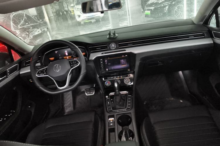 Used Volkswagen Magotan 2025 Zhongxiang Version 280TSI DSG Comfort Edition
