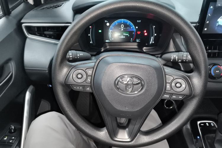 Used Toyota Corolla Cross 2024 2.0L Pioneer Edition
