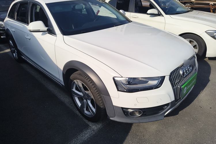 Used Audi A4 (Import) 2014 40 TFSI allroad quattro plus version

