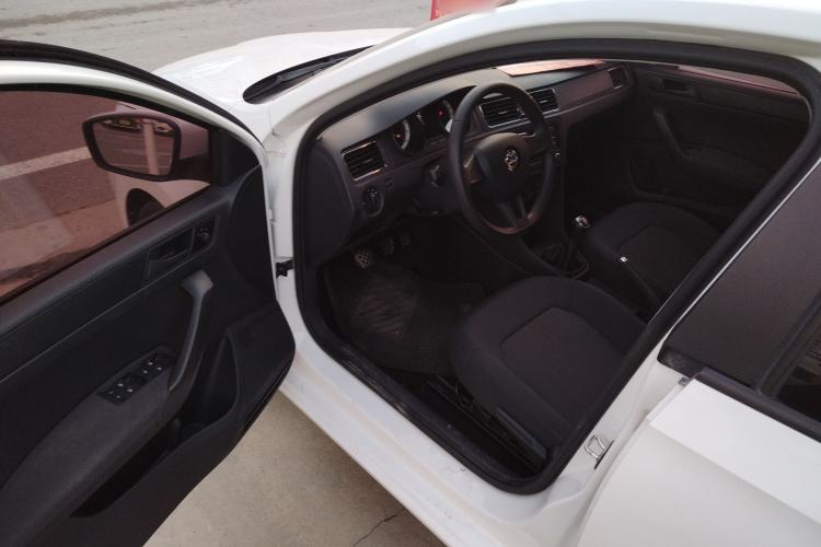 Used Skoda Rapid Spaceback 2018 1.6L Manual Standard Edition
