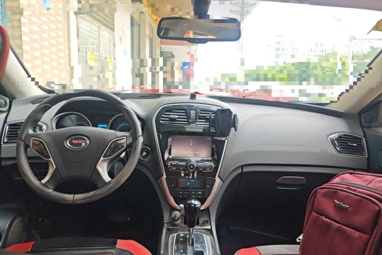 Used GAC Trumpchi GS5 Super 2015 2.0L Automatic Two-Wheel Drive Luxury Navigation Edition

