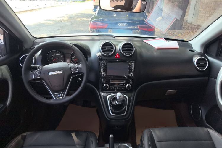 Used Haval H6 2016 Upgraded Model 1.5T Manual Two-Wheel Drive Elite Version
