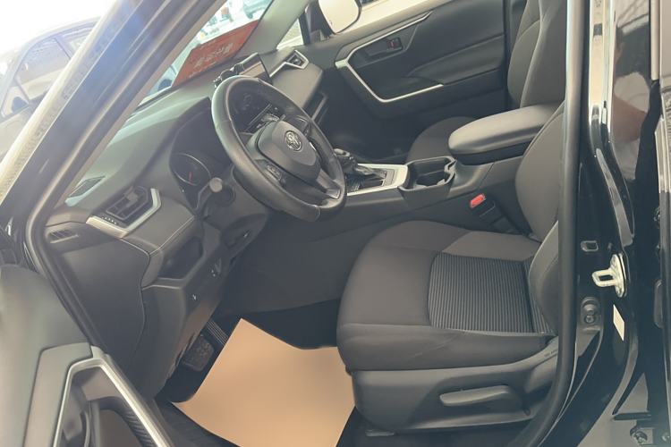 Used Toyota Wildlander 2023 2.0L CVT Two-Wheel Drive Leading Edition
