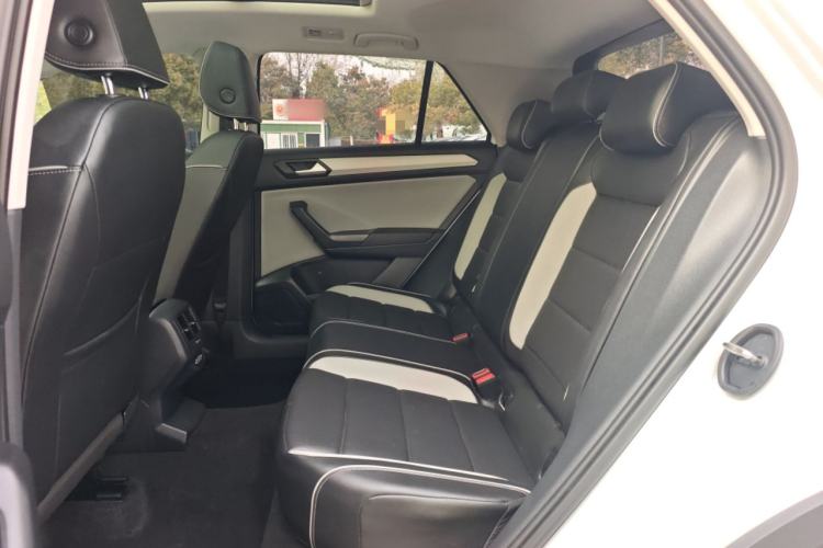 Used Volkswagen T-ROC 2024 280TSI DSG Two-Wheel-Drive Time Edition
