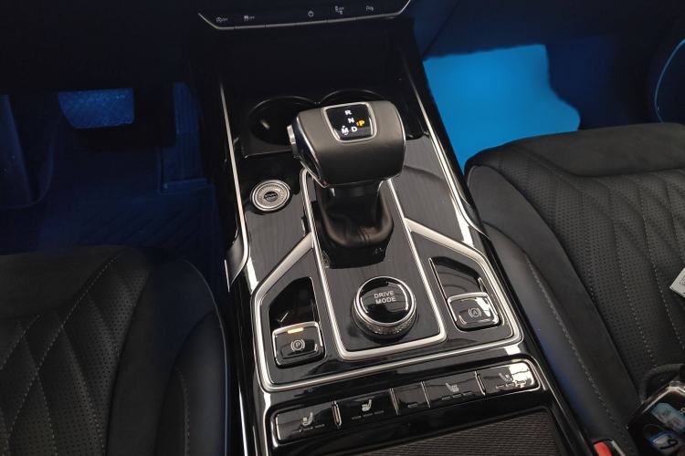 Used Hongqi HS5 2022 Revised Version 2.0T Smart Connect Flagship Edition
