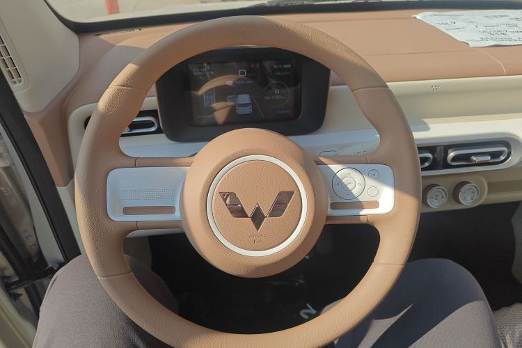 Used Wuling Hongguang MINIEV 2024 3rd Generation 215km Youth Edition
