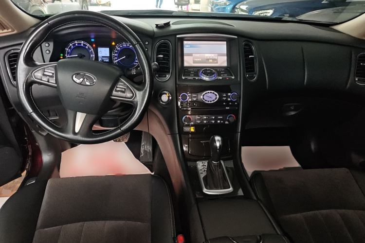 Used Infiniti QX50 2015 2.5L Comfort Edition
