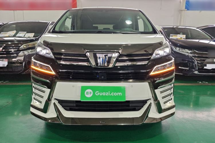 Used Toyota Vellfire 2021 Crown Dual-Engine 2.5L HV Luxury Edition
