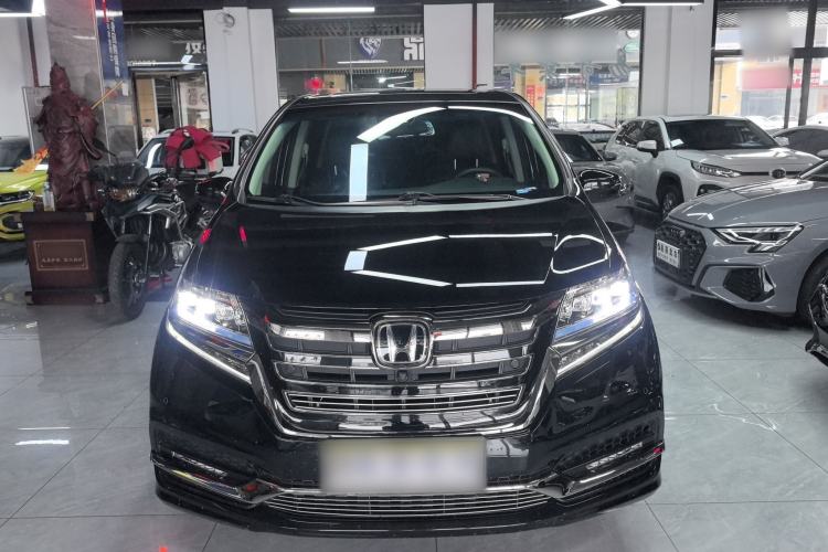 Used Honda Elysion 2019 2.0L Hybrid Supreme Edition
