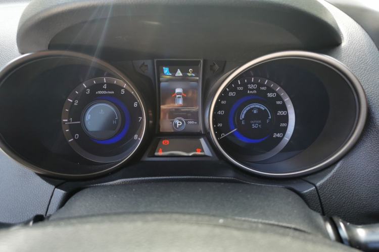 Used Changan CS75 2016 1.8T Automatic Elite Model China V Standard
