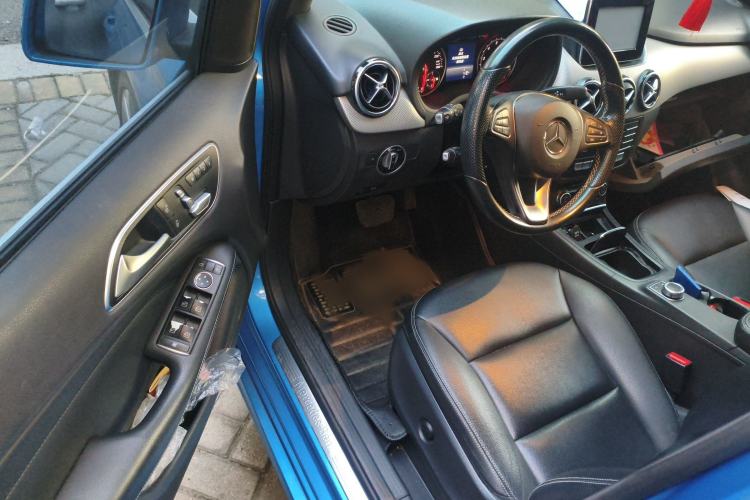 Used Mercedes-Benz B-Class 2015 B 200 Fashion Model
