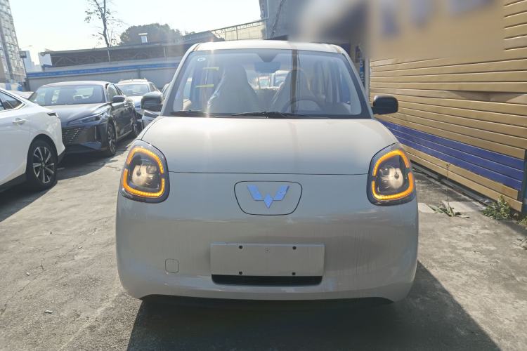 Used Wuling Hongguang MINIEV 2025 Four-Door Version Advanced Edition
