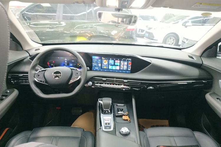 Used Dongfeng Aeolus Huge 2025 Mach Power 1.5T Luxury Version
