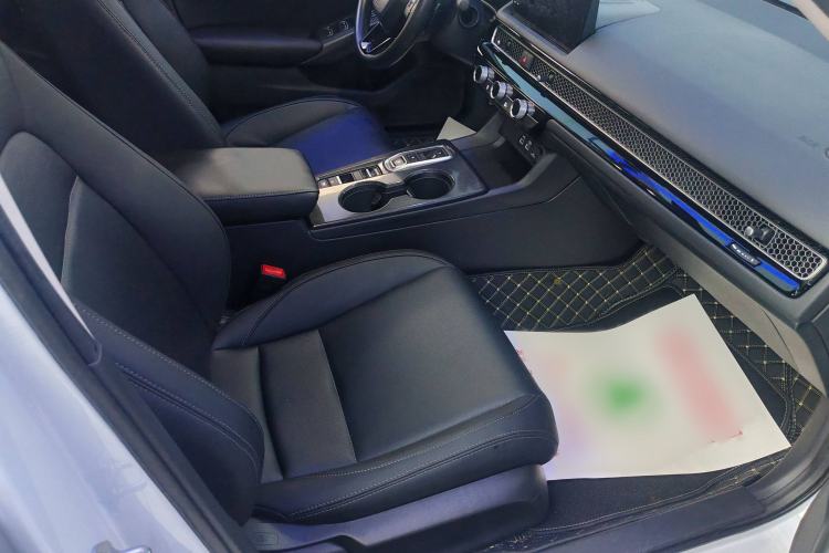 Used Honda Civic 2023 2.0L eHEV Pioneer Edition
