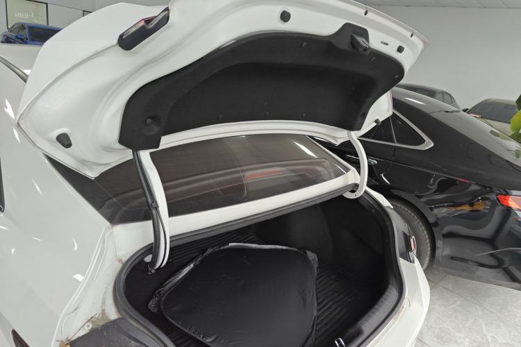 Used Hyundai Elantra 2021 1.5L CVT LUX Prestige Edition
