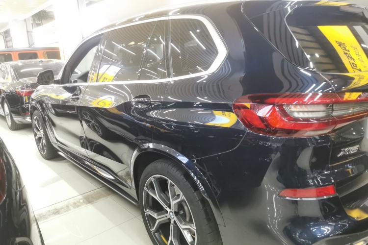 Used BMW X5 2022 Restyled xDrive 40Li M Sport Package
