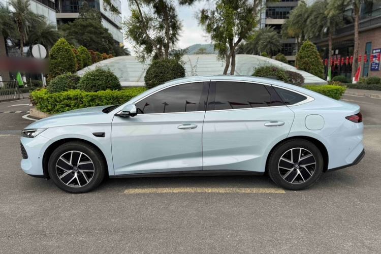 Used BYD Qin L 2025 DM-i Smart Drive 120KM Superior Model