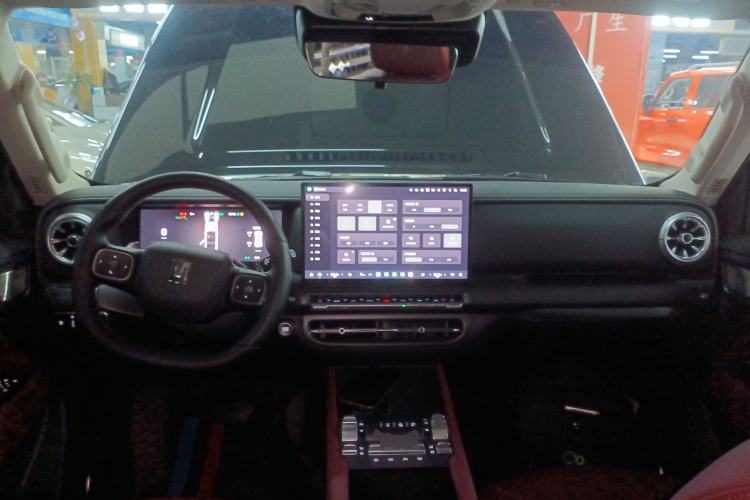 Used Tank 300 New Energy 2025 Hi4-T
