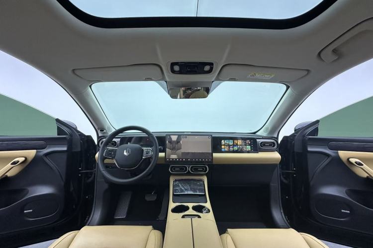 Used Leapmotor C11 2024 Range-Extended 300 Luxury Edition
